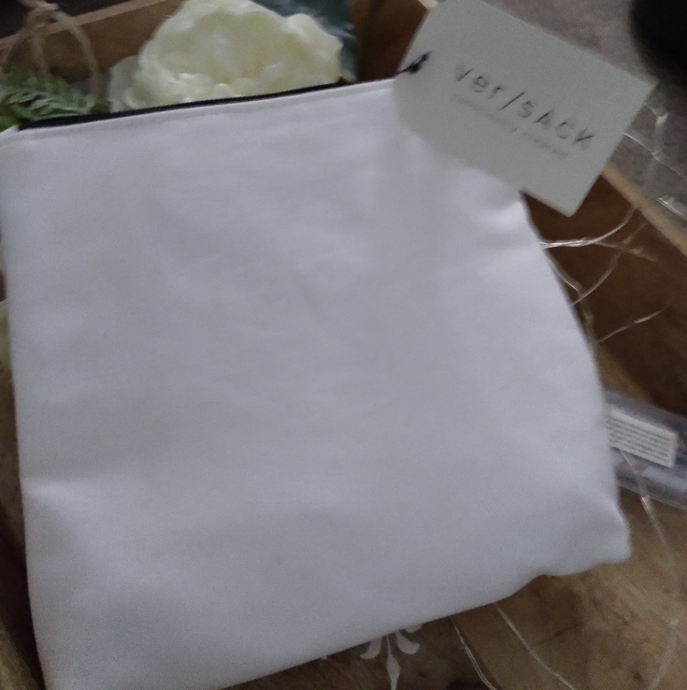 Makeup bag - Picture 2 of 2